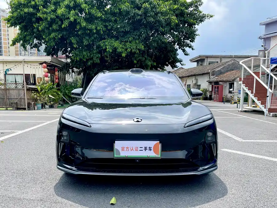 NIO ET5T