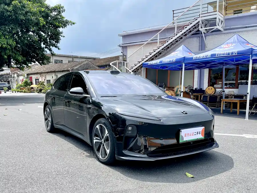 NIO ET5T