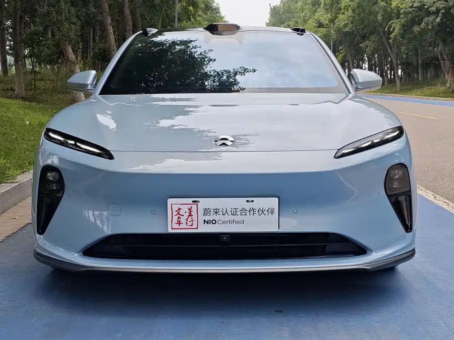 NIO ET5T