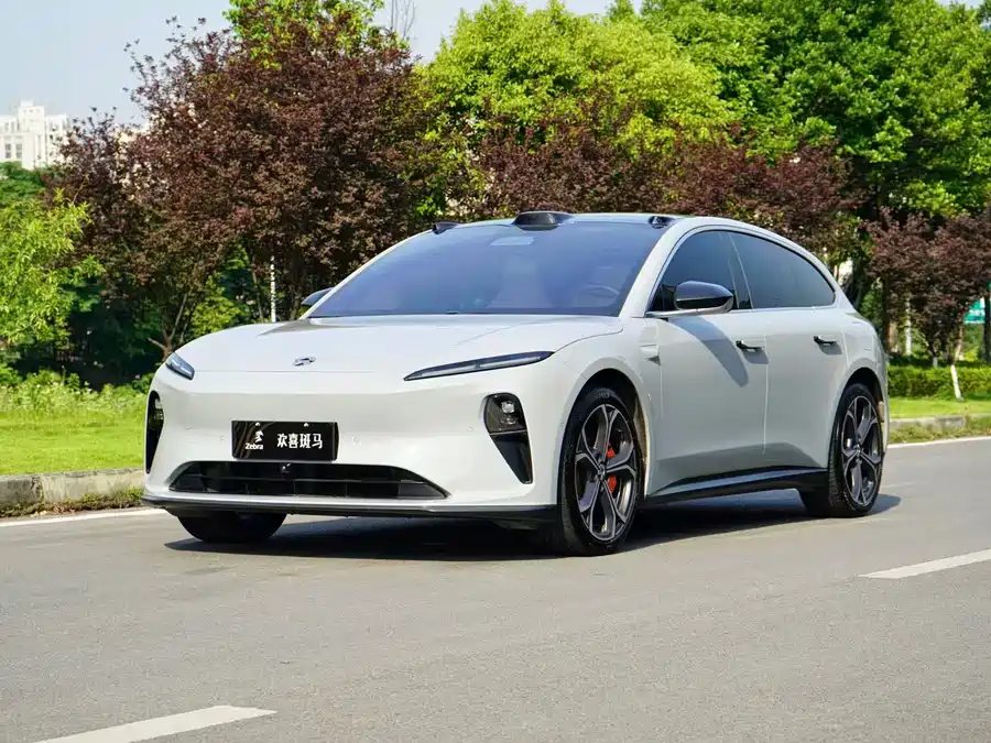 NIO ET5T