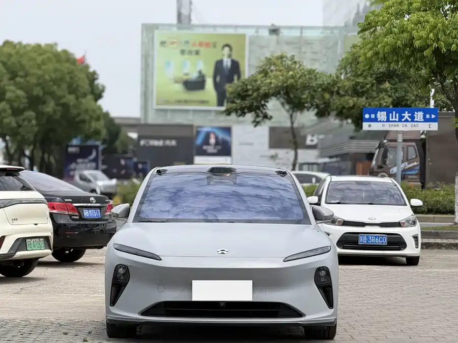 NIO ET5T