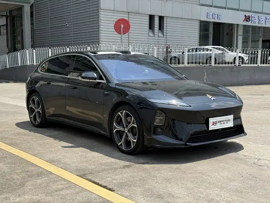 NIO ET5T