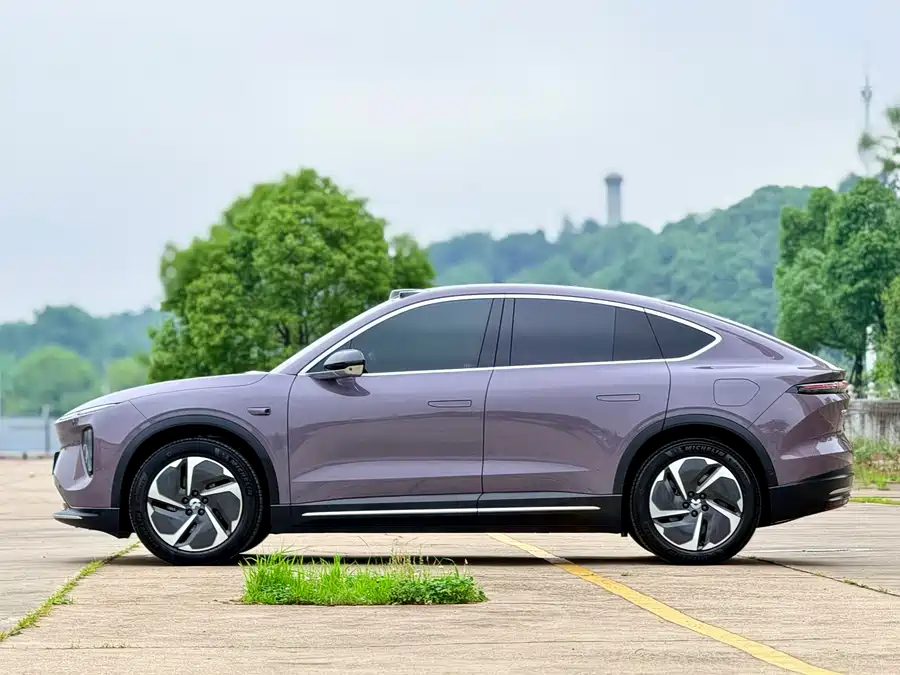 NIO EC6