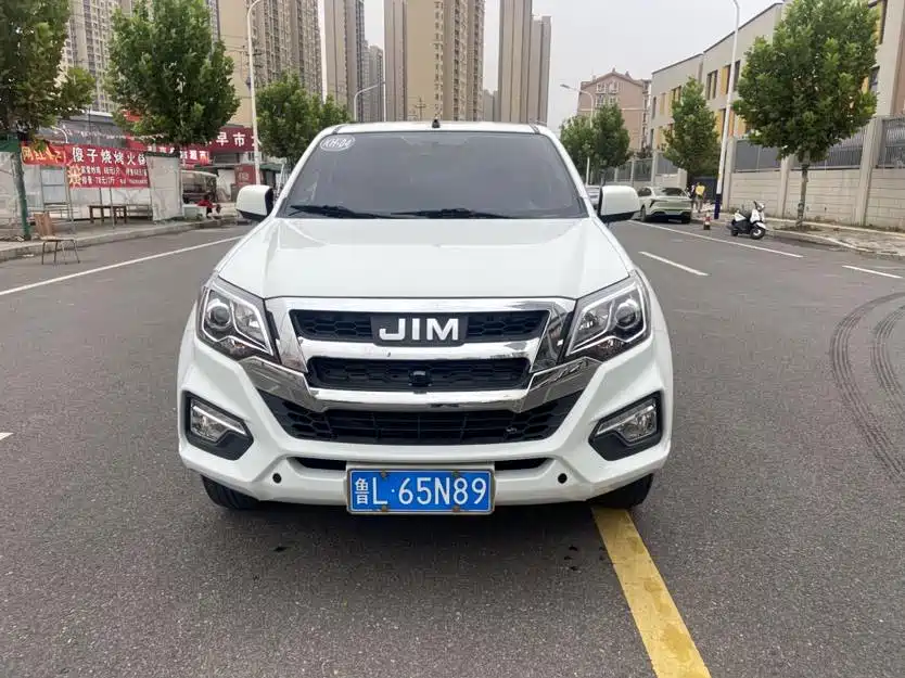 Isuzu RE-MAX Ruimai