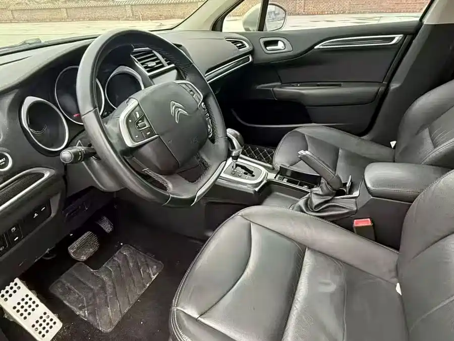 Citroën C4L