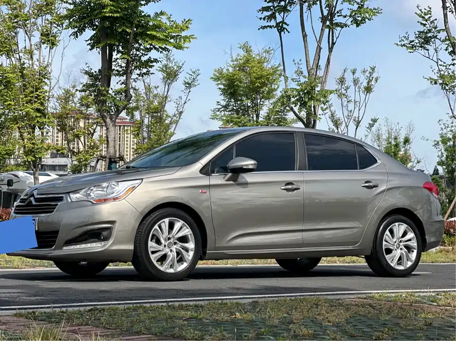Citroën C4L