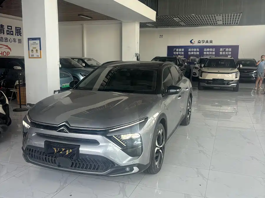 Citroën Versailles C5 X