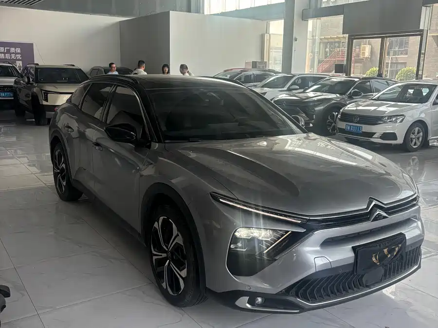Citroën Versailles C5 X