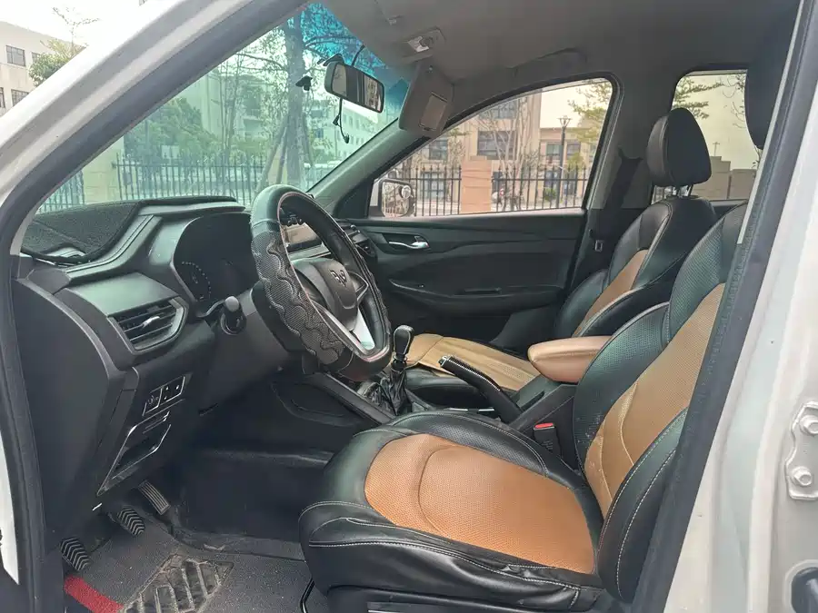 Wuling Hongguang S3