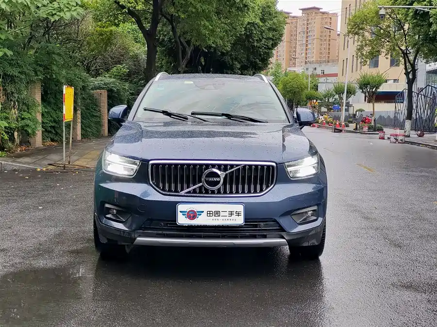 Volvo XC40