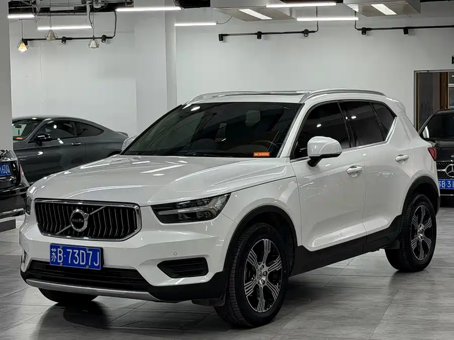 Volvo XC40