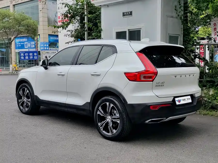 Volvo XC40