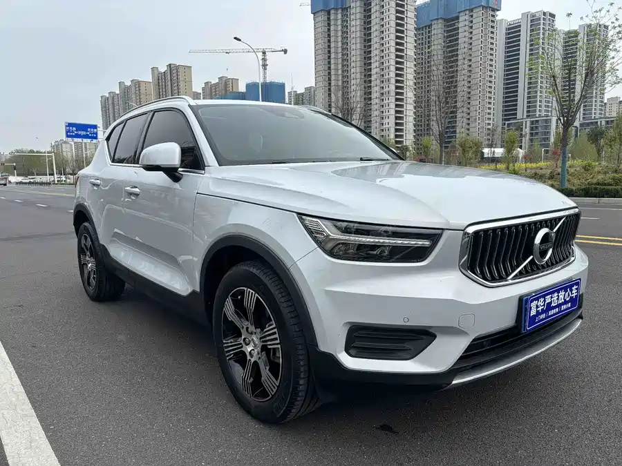 Volvo XC40