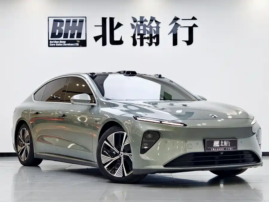 NIO ET7