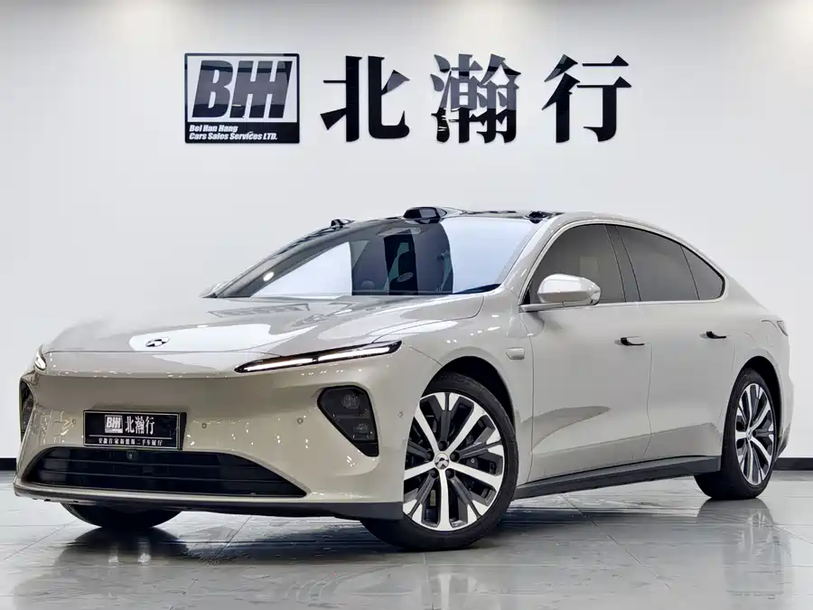 NIO ET7