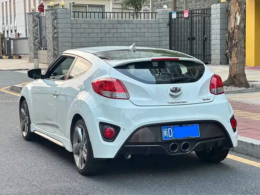 Hyundai Veloster