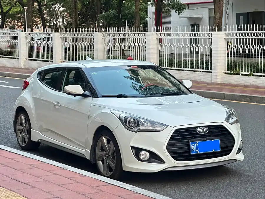Hyundai Veloster