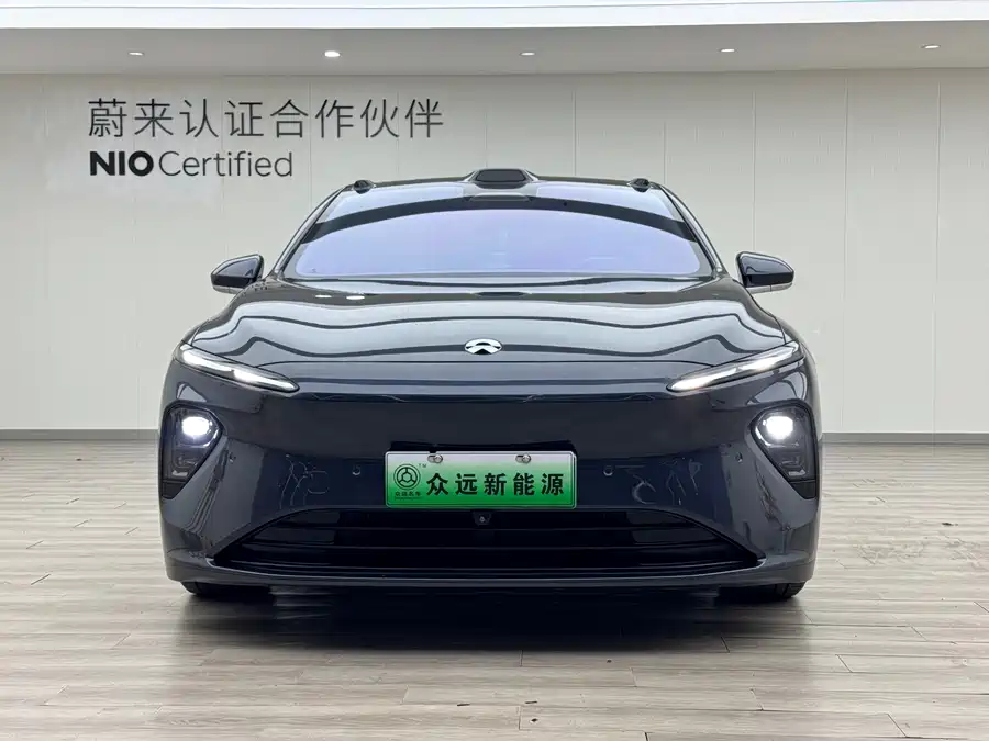 NIO ET7