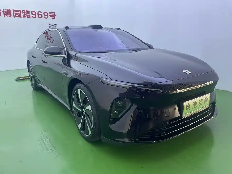 NIO ET7