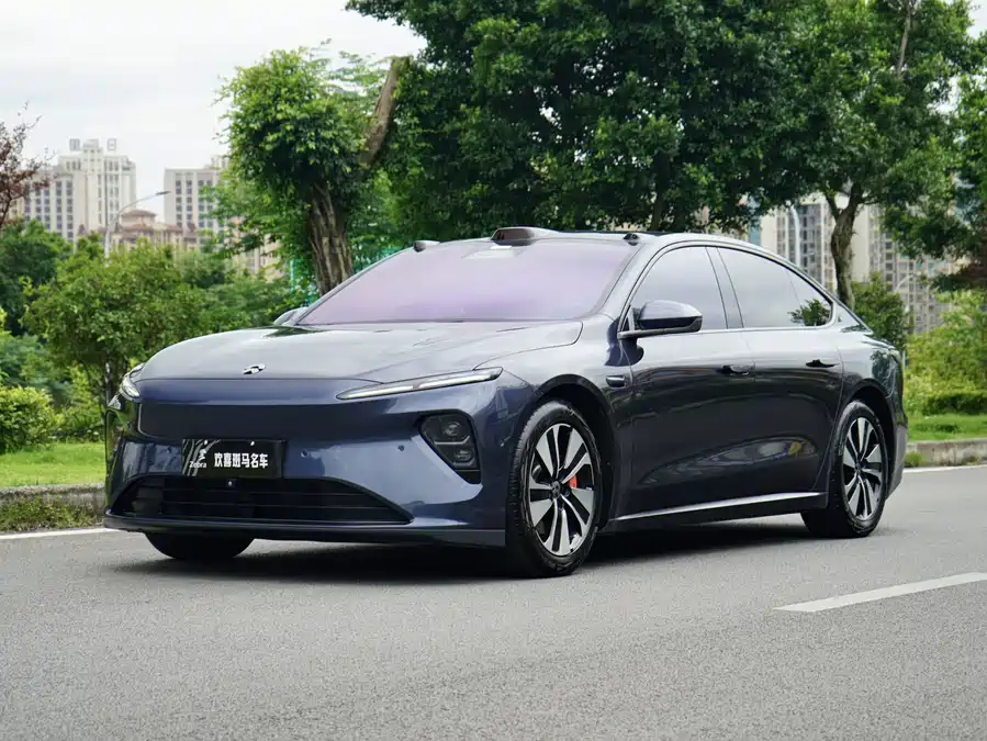 NIO ET7