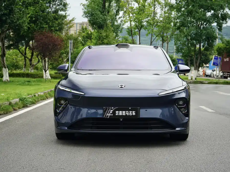 NIO ET7