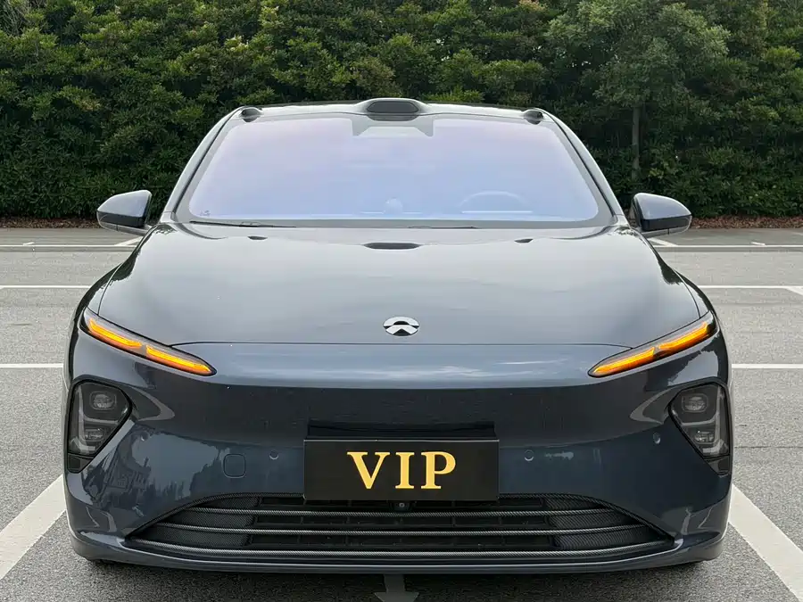 NIO ET7