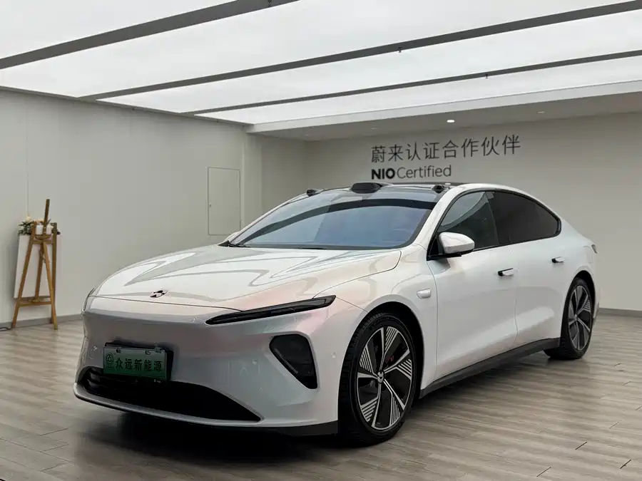 NIO ET7