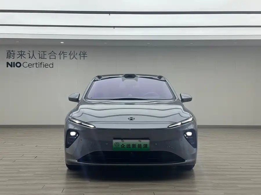 NIO ET7