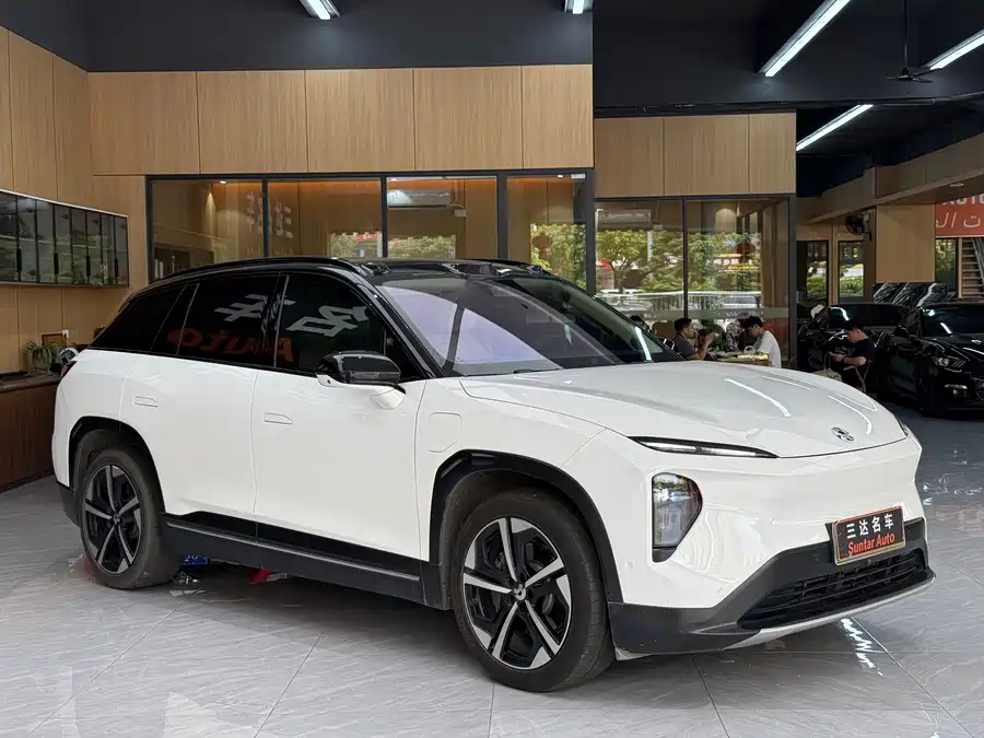 NIO ES7