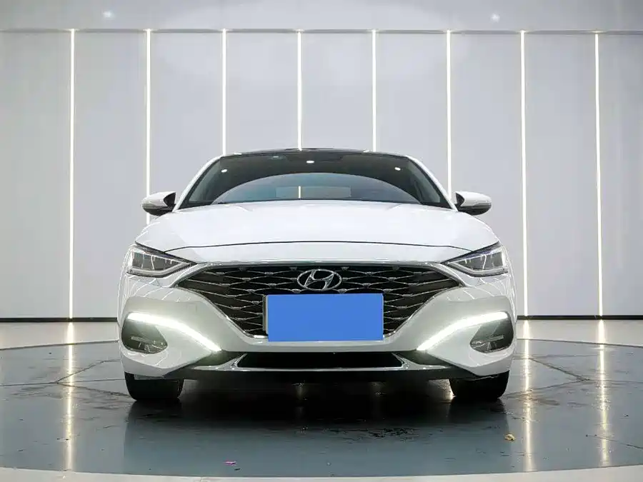 Hyundai Festa