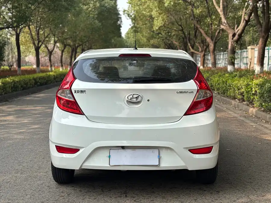 Hyundai Verna RV