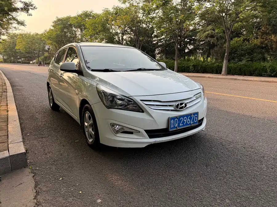Hyundai Verna RV