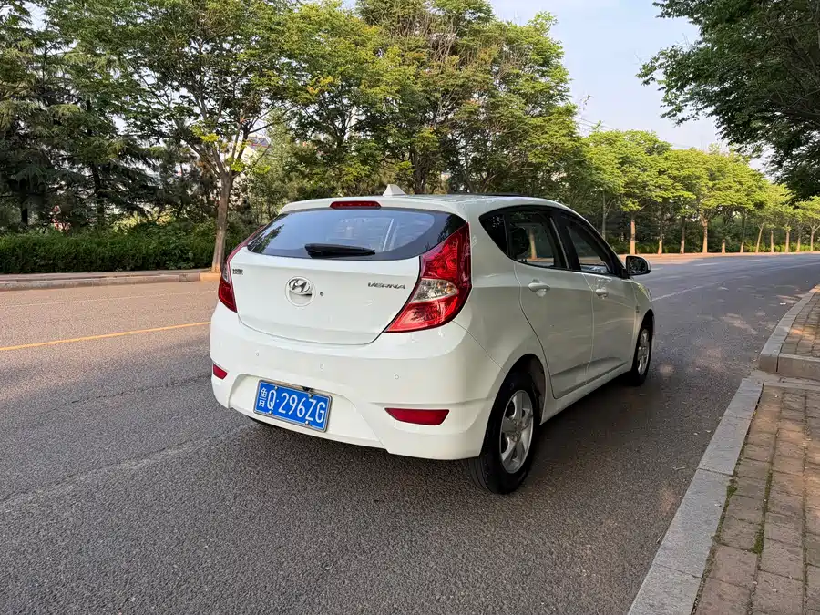 Hyundai Verna RV