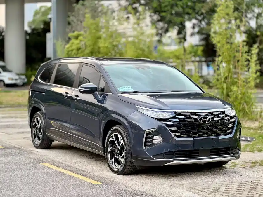 Hyundai Custo