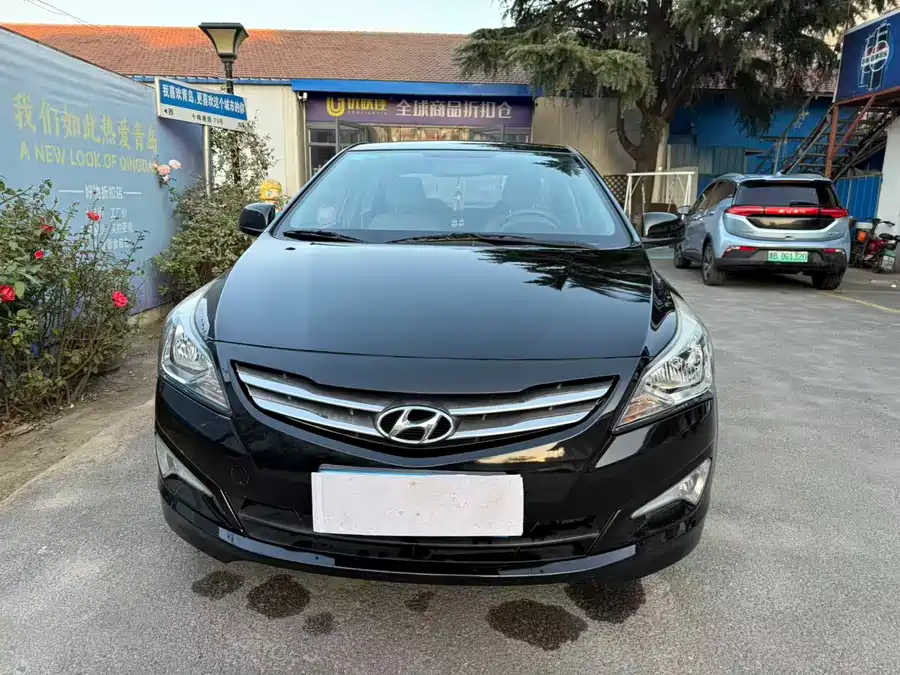 Hyundai Rena