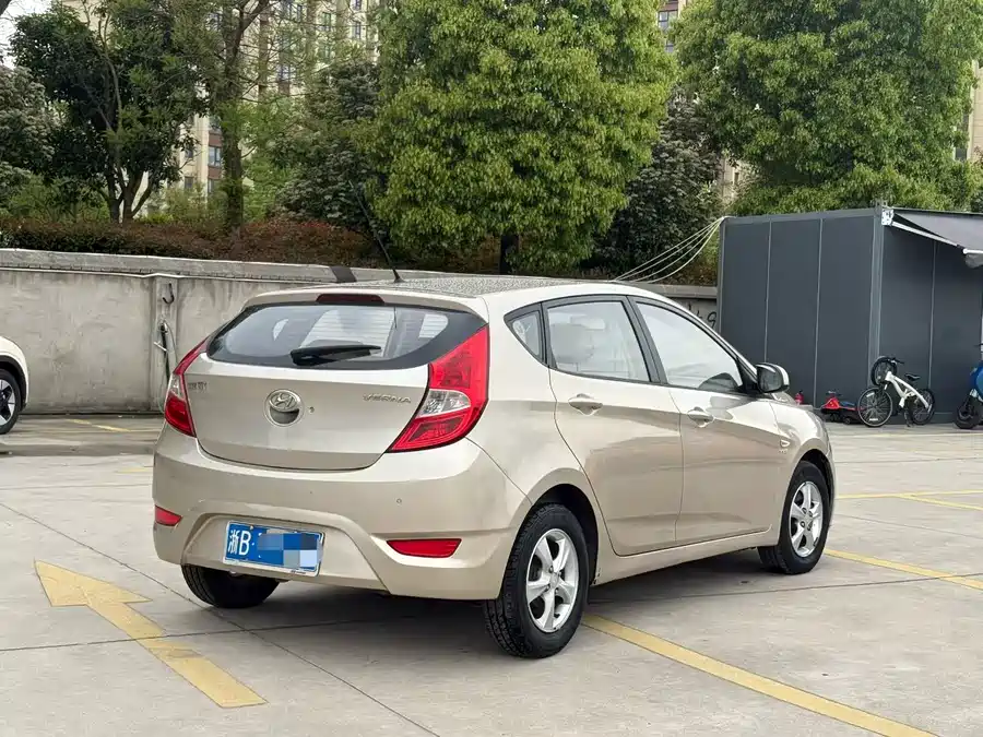 Hyundai Rena