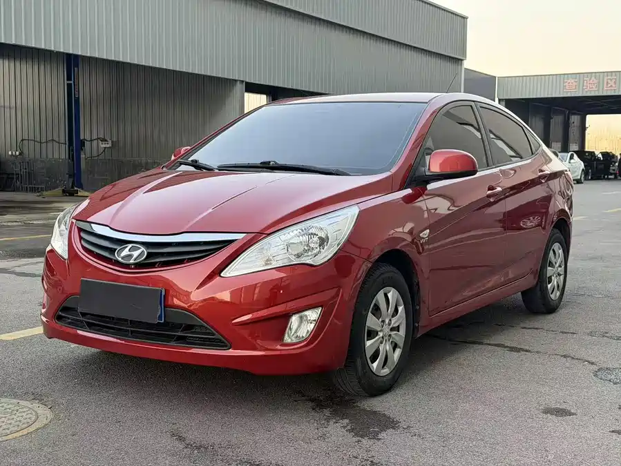 Hyundai Rena