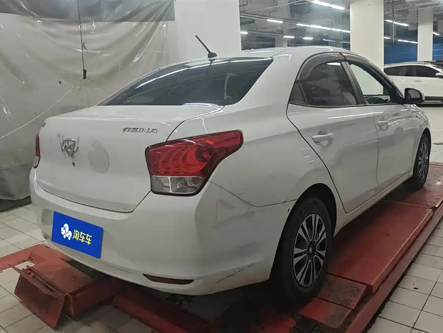 Hyundai Rena