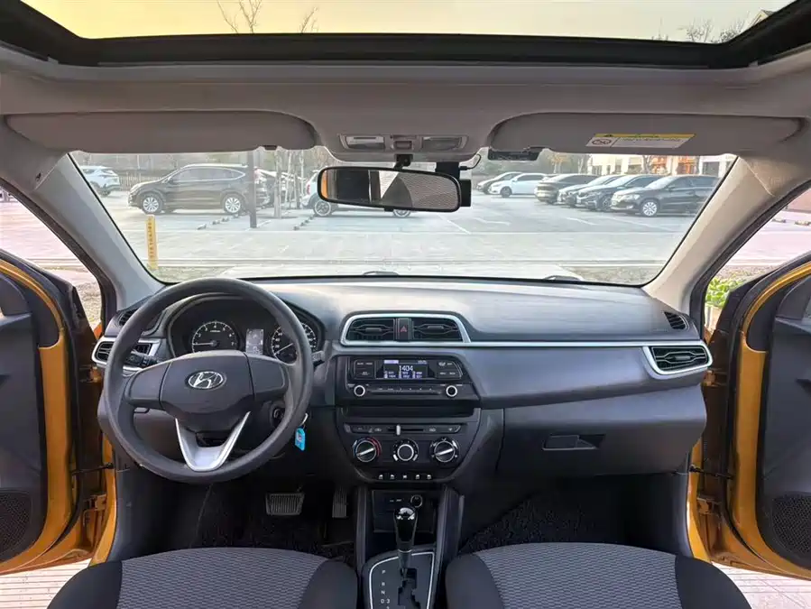 Hyundai Rena