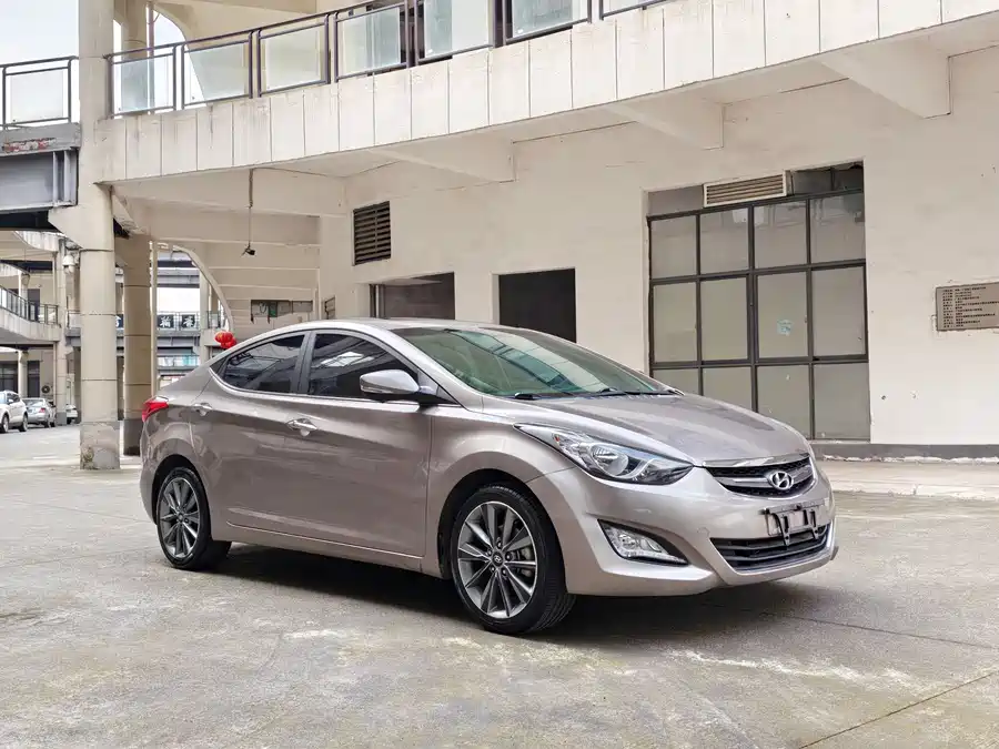 Hyundai Elantra