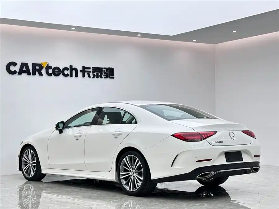 Mercedes Benz CLS