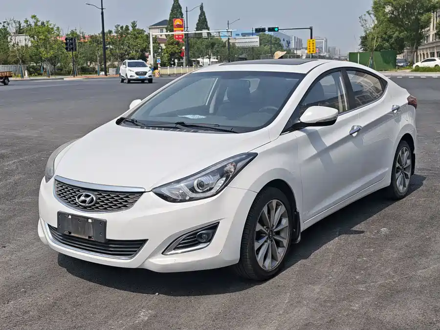 Hyundai Elantra