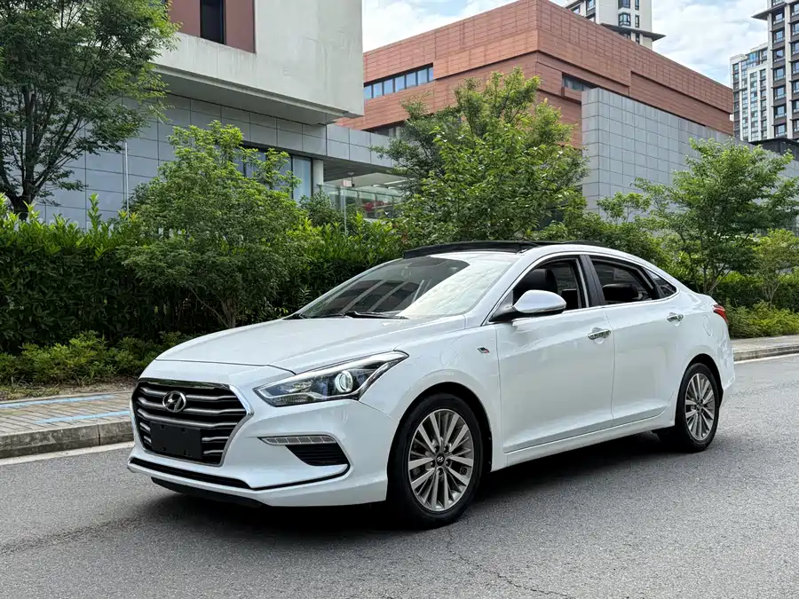 Hyundai Mistra