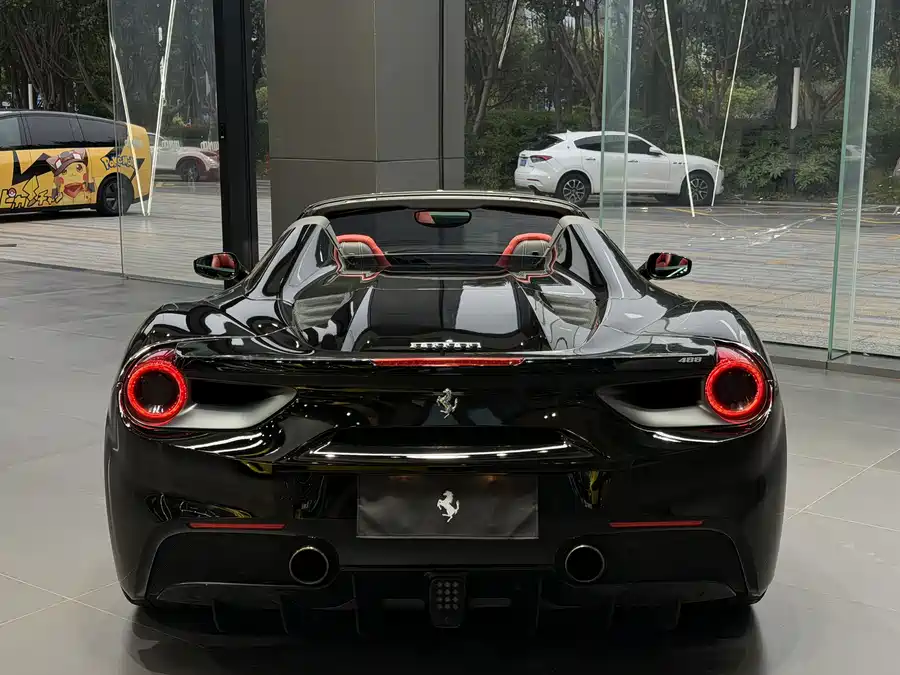 Ferrari 488