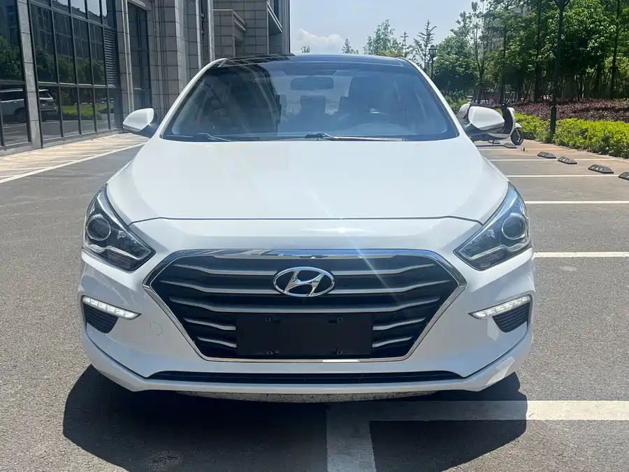 Hyundai Mistra