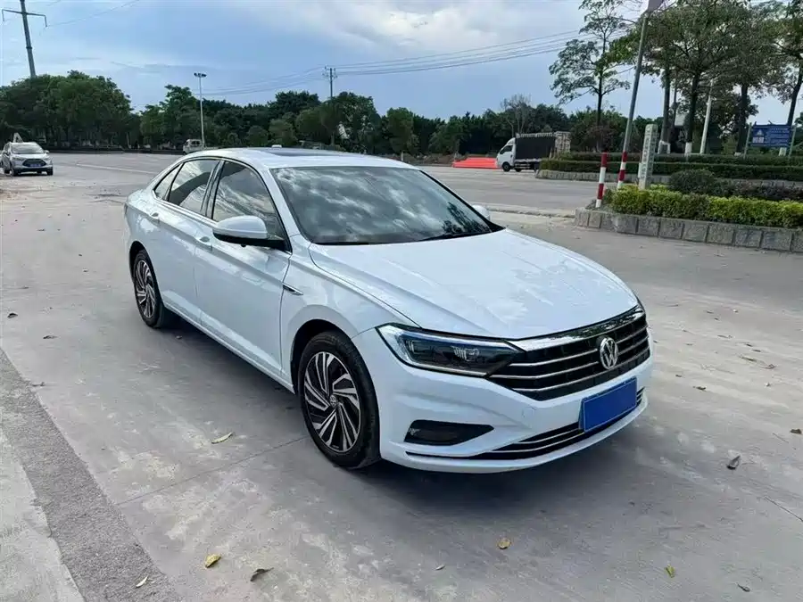 Volkswagen Sagitar