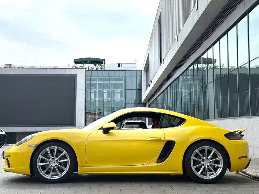 Porsche 718