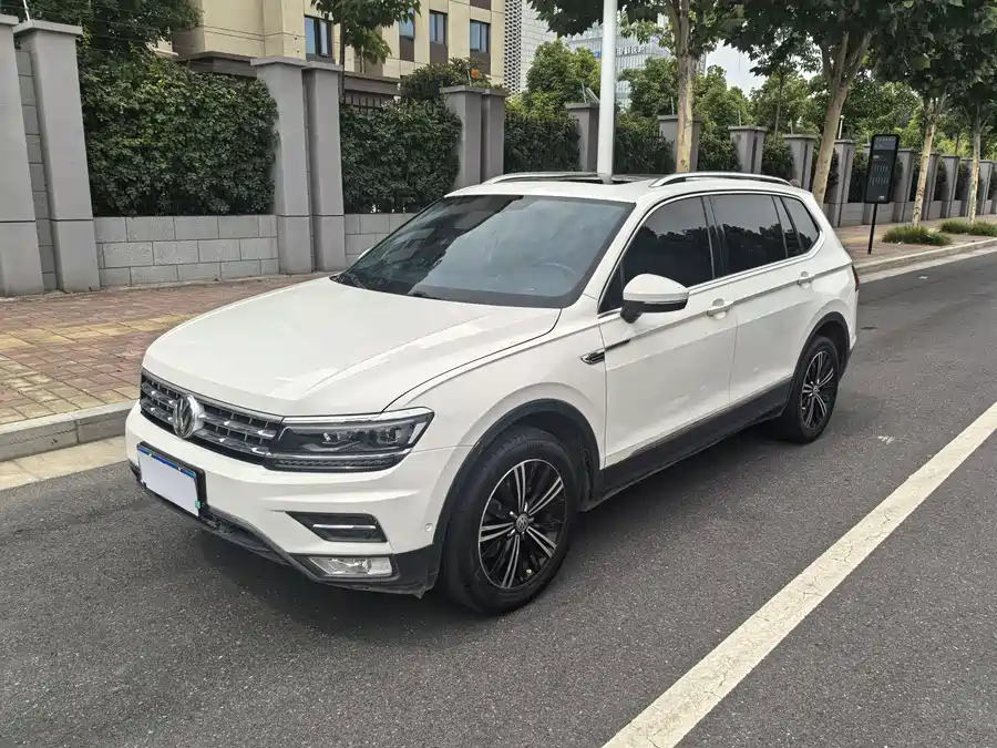 Volkswagen Tiguan L