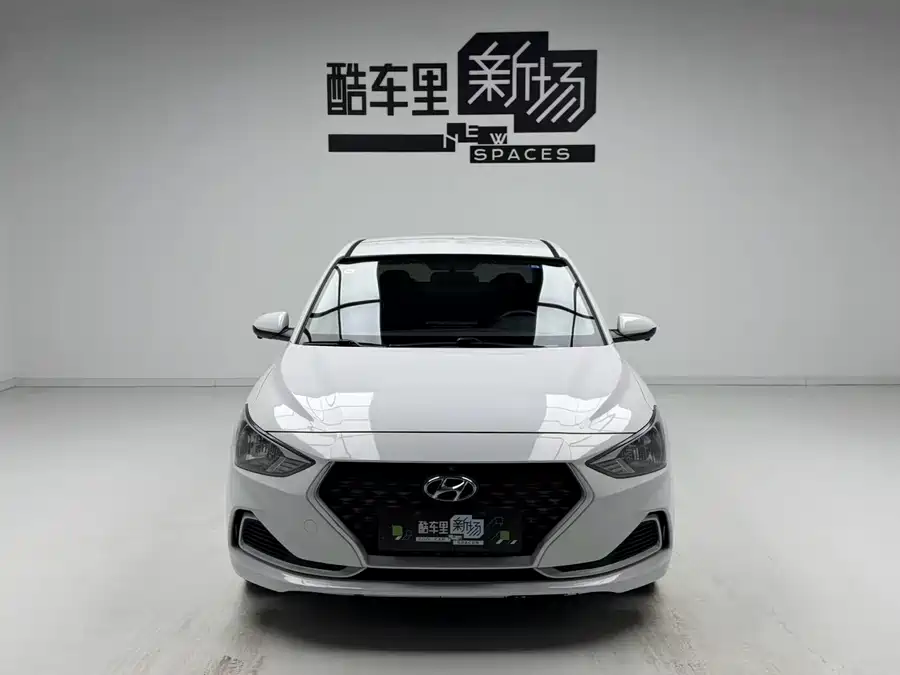 Hyundai Elantra / Celesta