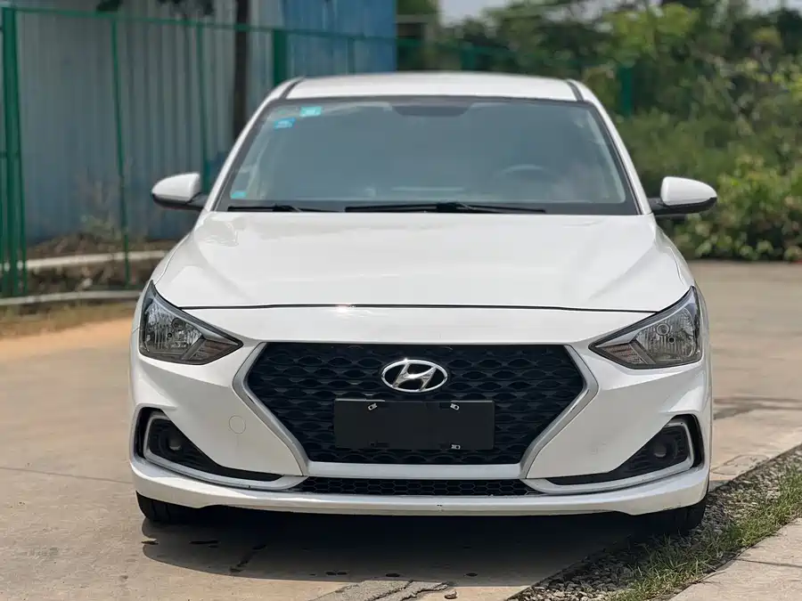 Hyundai Elantra / Celesta